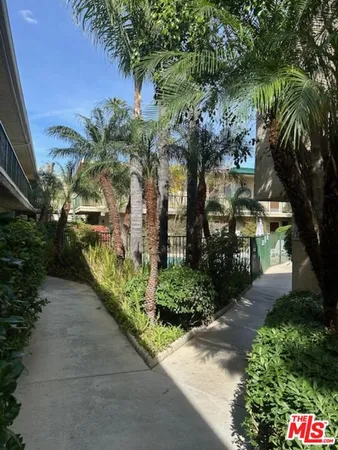 $1,750 | 10540 Balboa Boulevard, Unit 119, Granada Hills, CA 91344