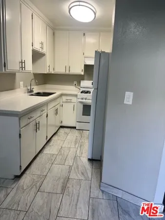 $1,750 | 10540 Balboa Boulevard, Unit 119, Granada Hills, CA 91344