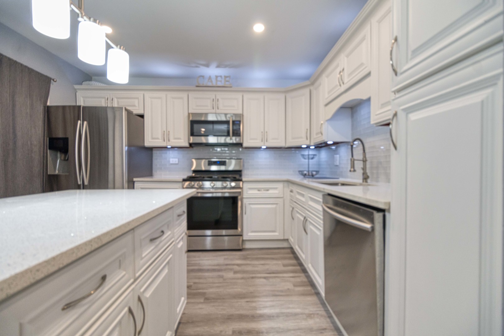 1998 Dunmore Place, Unit 1998 Hoffman Estates, IL 60169 - Photo 11 of 21