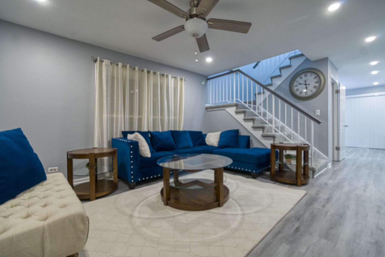 1998 Dunmore Place, Unit 1998 Hoffman Estates, IL 60169 - Photo 5 of 21