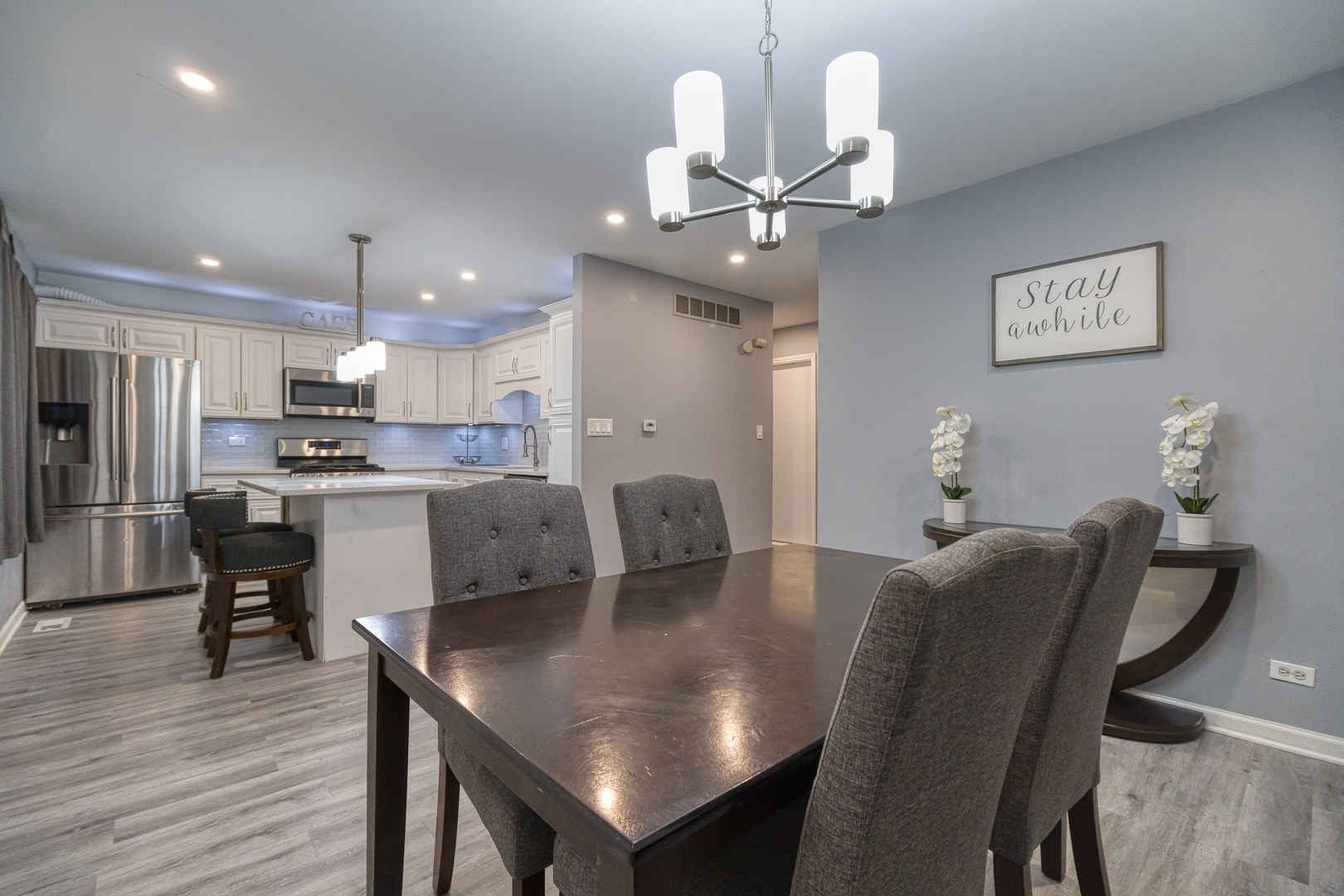 1998 Dunmore Place, Unit 1998 Hoffman Estates, IL 60169 - Photo 8 of 21