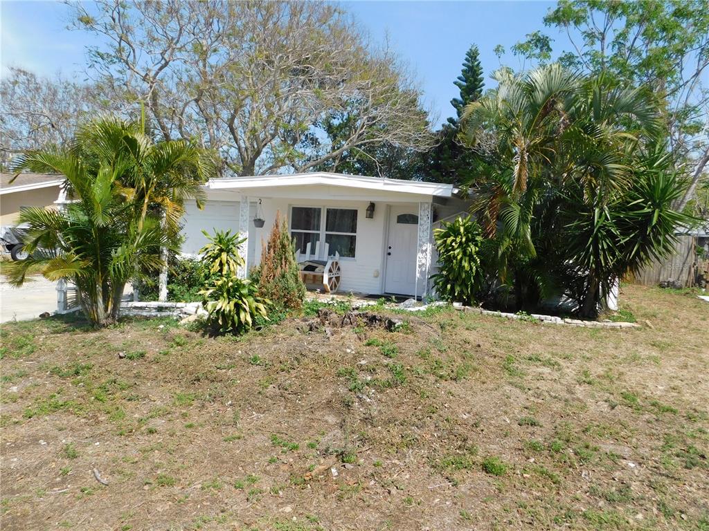 4542 Belfast Drive New Port Richey, FL 34652 - Photo 2 of 21