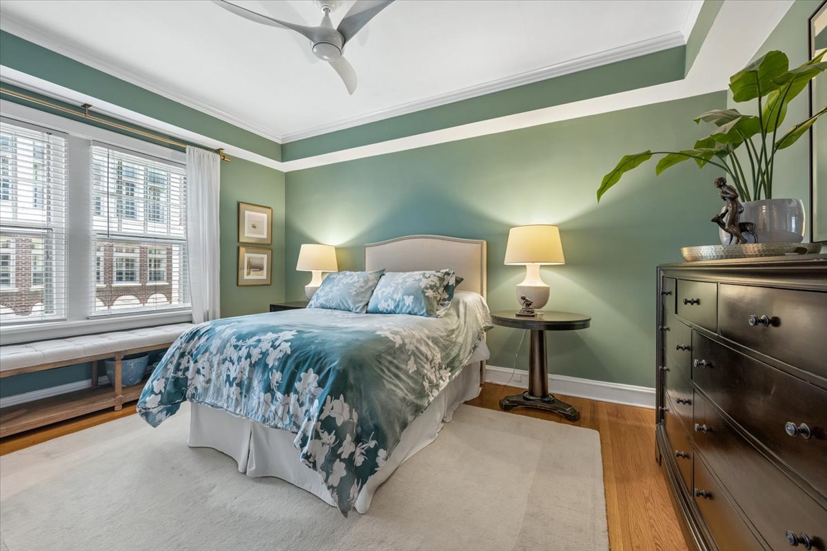 486 Sheridan Road, Unit 2 Evanston, IL 60202 - Photo 11 of 20 Gallery Image 11