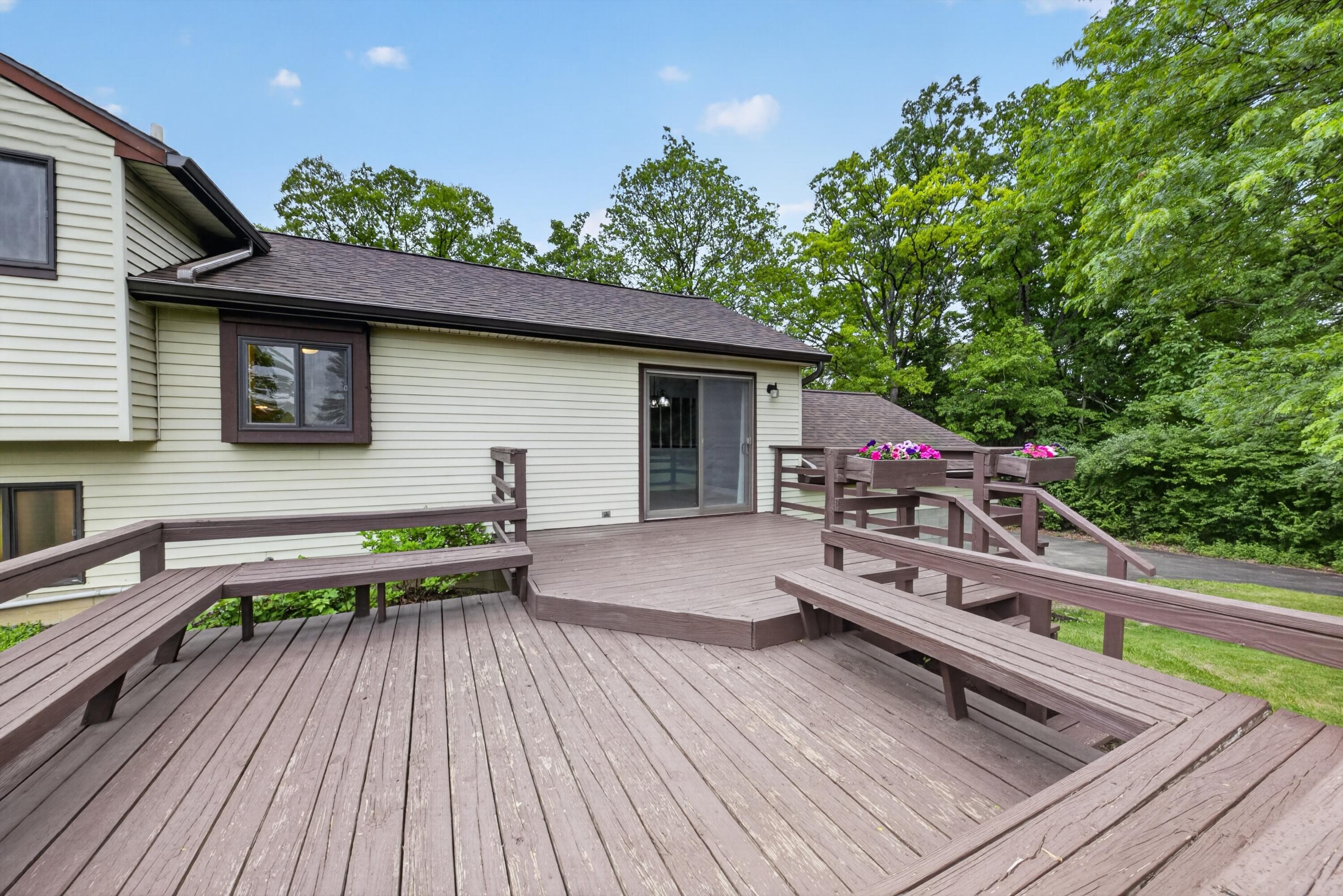 10311 Warner Road Milan, MI 48160 - Photo 49 of 84 Back deck