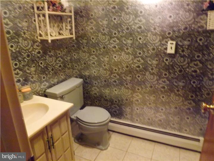 449 Church Road Lansdale, PA 19446 - Photo 14 of 16 Half Bath