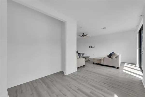 $3,500 | 8713 Palm Ranches Place, Tampa, FL 33614