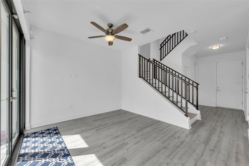 8713 Palm Ranches Place Tampa, FL 33614 - Photo 6 of 28