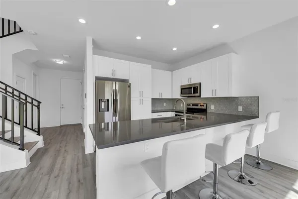 $3,500 | 8713 Palm Ranches Place, Tampa, FL 33614