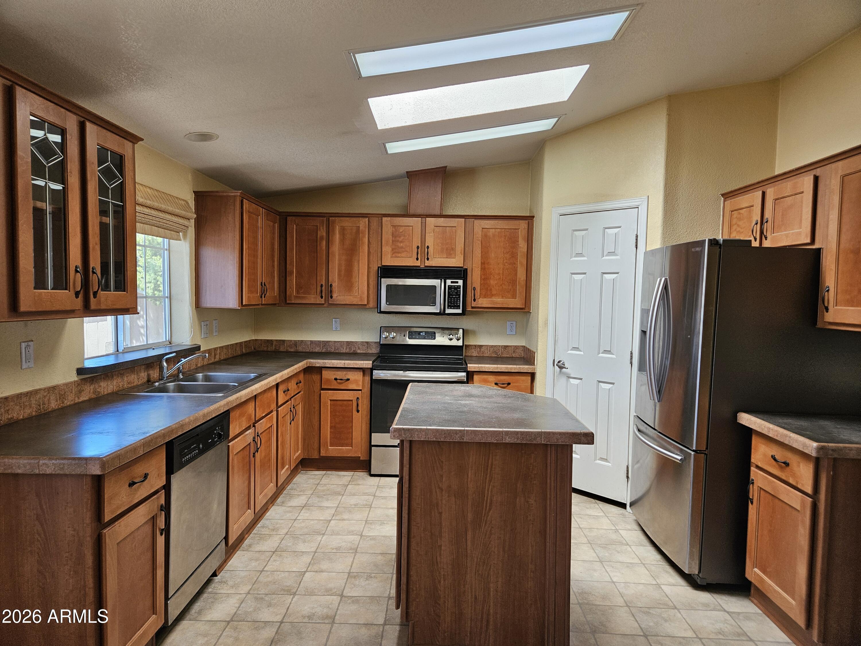 8400 North Red Lake Road Williams, AZ 86046 - Photo 13 of 37 Kitchen