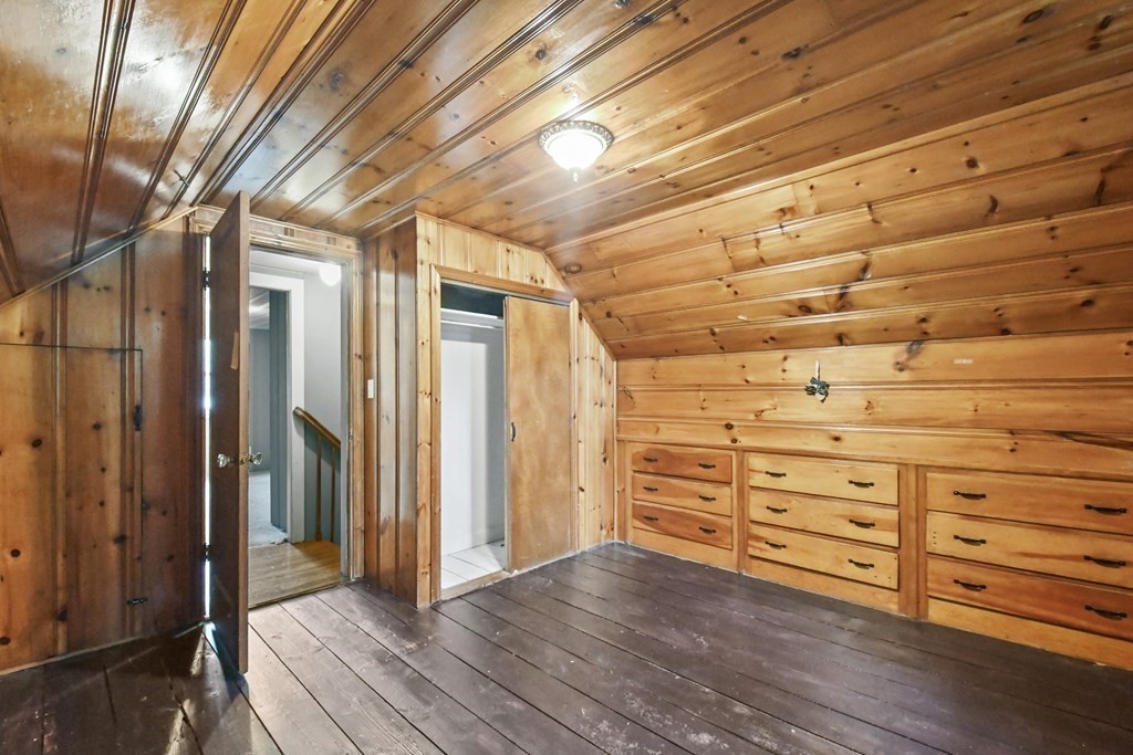 40 New Boston Road Sturbridge, MA 01566 - Photo 23 of 36 a view of walk in closet
