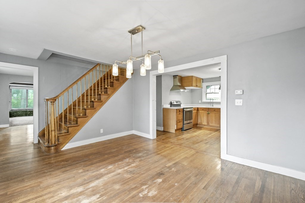 40 New Boston Road Sturbridge, MA 01566 - Photo 7 of 36 a view of empty room with wooden floor