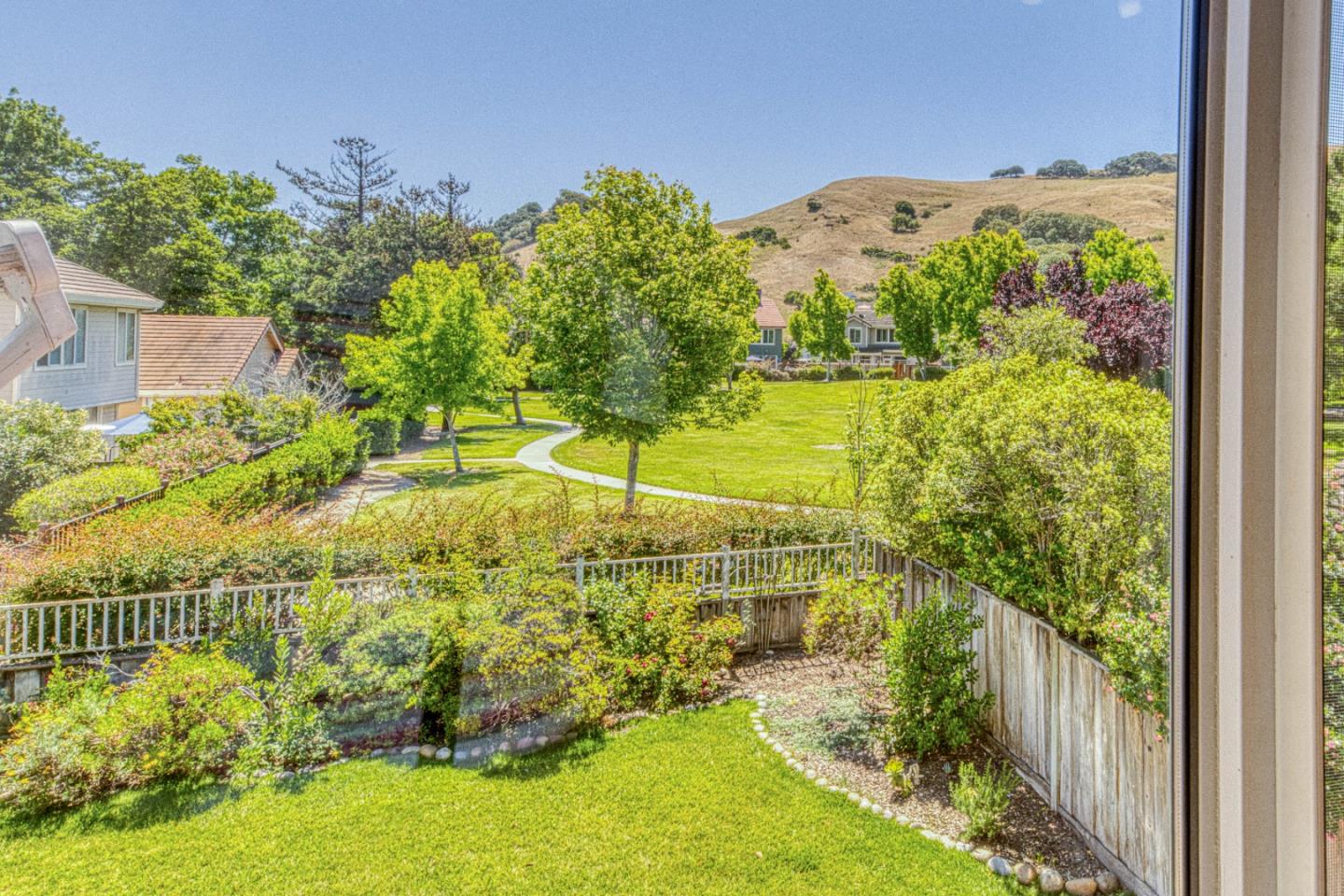 21041 Country Park Road Salinas, CA 93908 - Photo 15 of 34