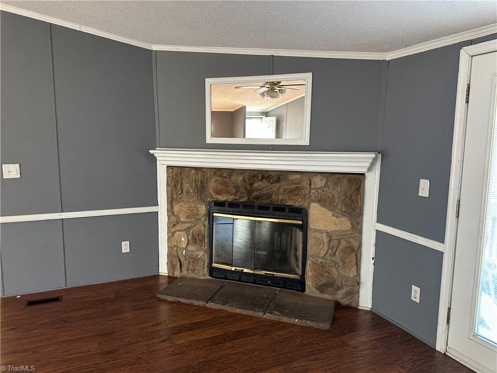 4875 Parnell Ridge Drive Walkertown, NC 27051 - Photo 4 of 16 Gallery Image 4