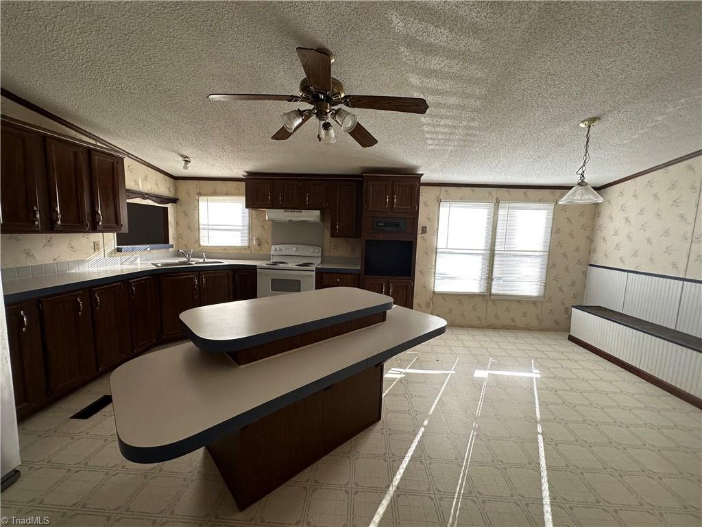 4875 Parnell Ridge Drive Walkertown, NC 27051 - Photo 8 of 16 Gallery Image 8