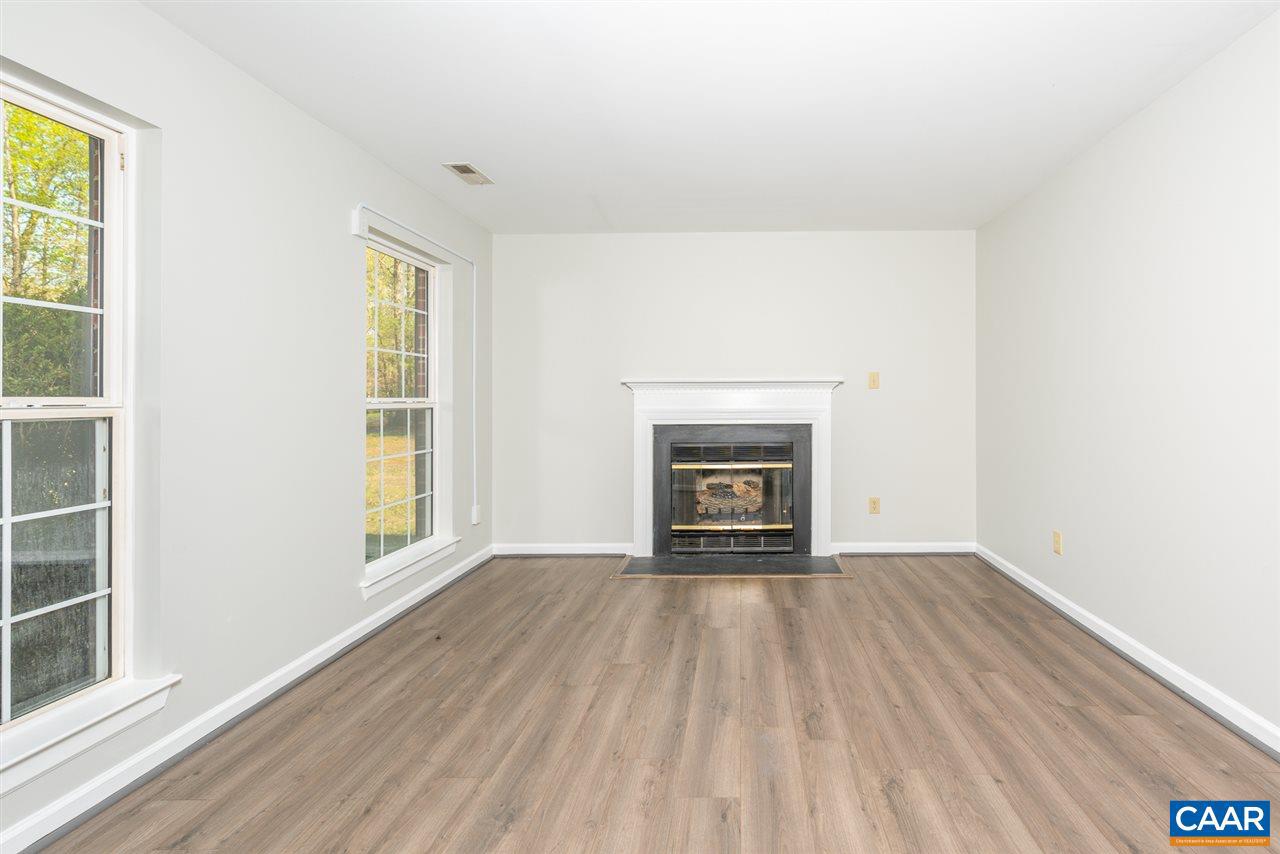 6 Meadow Ridge Road Troy, VA 22974 - Photo 4 of 47