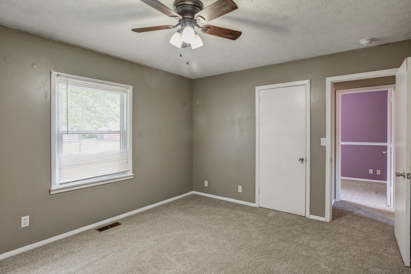 1832 North Colony Road Evansville, IN 47715 - Photo 12 of 26 Gallery Image 12