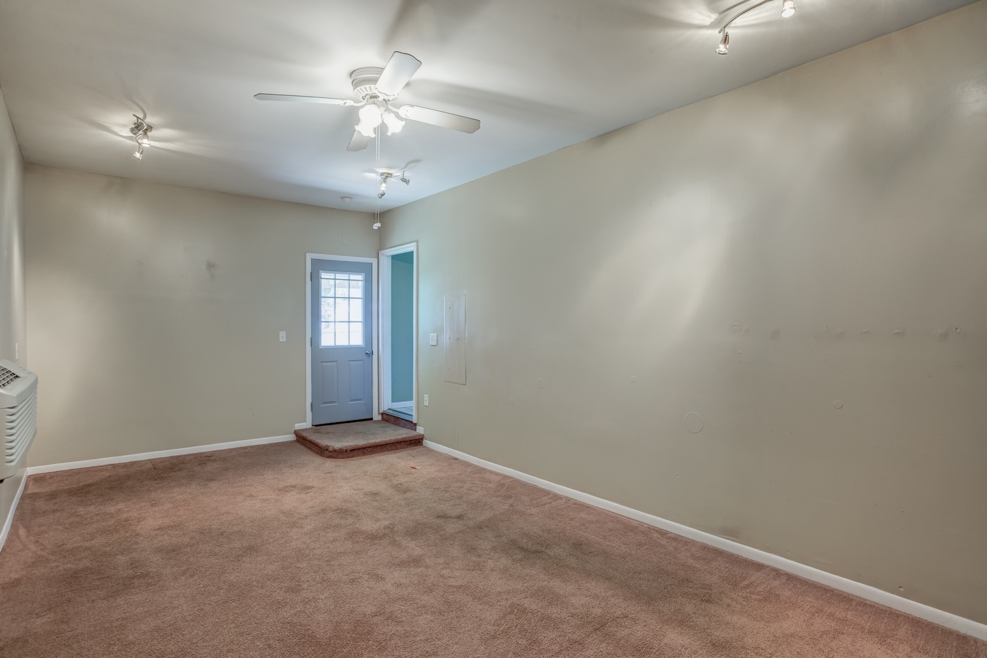 1832 North Colony Road Evansville, IN 47715 - Photo 17 of 26 Gallery Image 17
