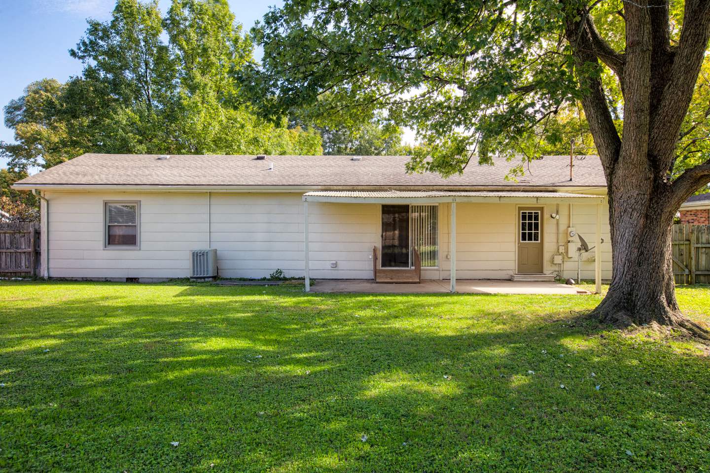 1832 North Colony Road Evansville, IN 47715 - Photo 23 of 26 Gallery Image 23