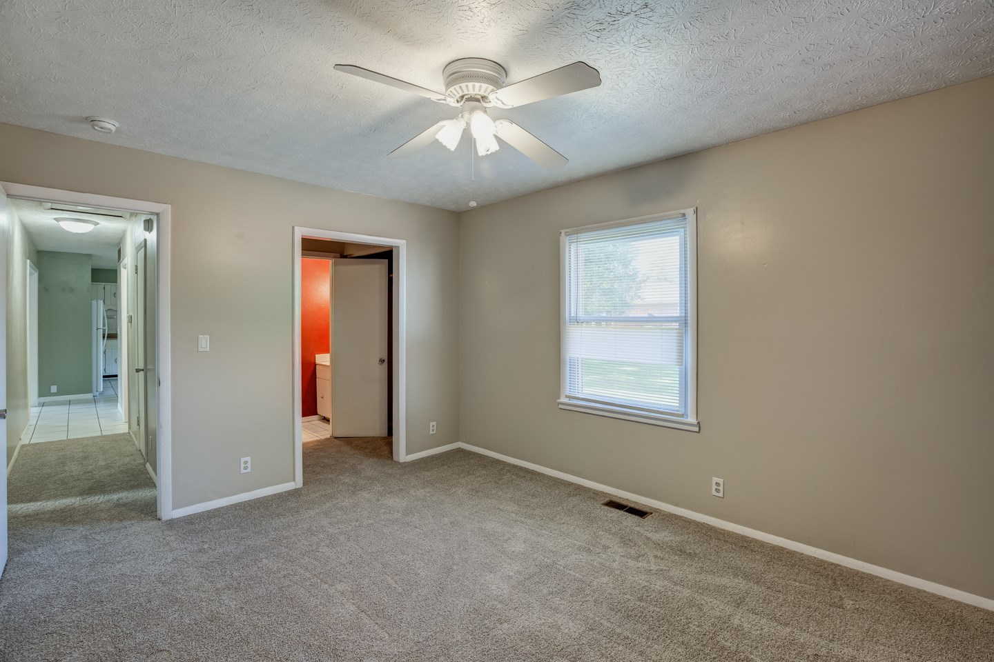 1832 North Colony Road Evansville, IN 47715 - Photo 8 of 26 Gallery Image 8