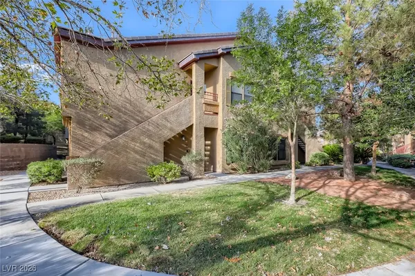 $2,000 | 8250 North Grand Canyon Drive, Unit 2051, Las Vegas, NV 89166