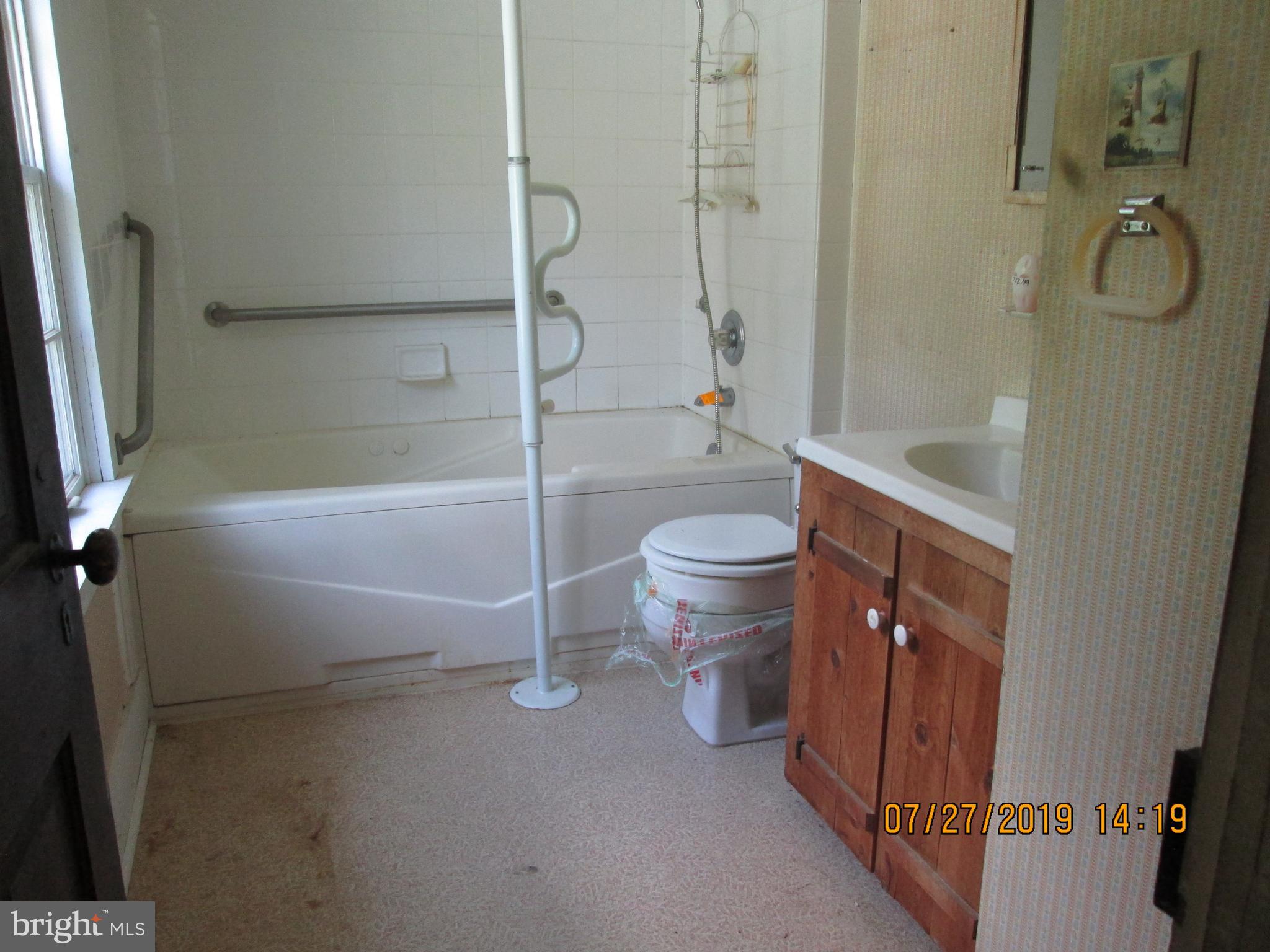 295 Hunters Road Gore, VA 22637 - Photo 12 of 16 Full bath