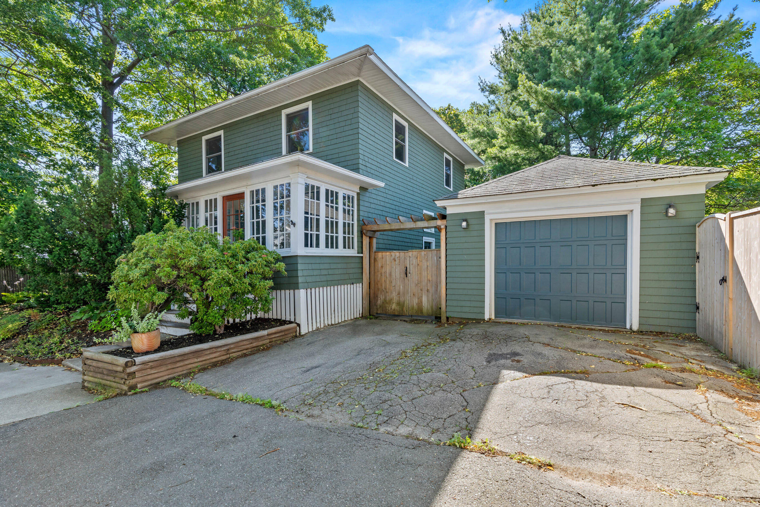 6 Grasmere Road Portland, ME 04101 - Photo 2 of 45 6 Grasmere Rd.