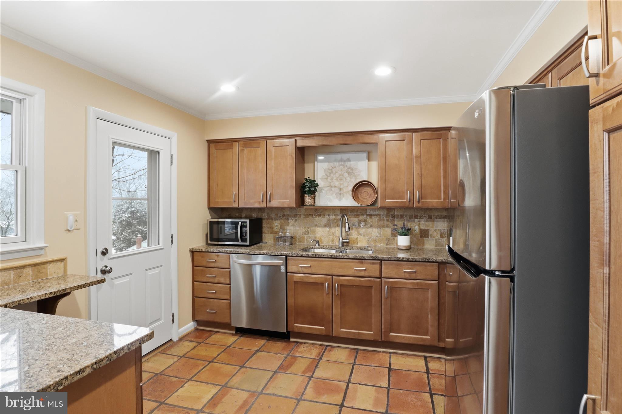 7921 Ellet Road Springfield, VA 22151 - Photo 11 of 44 Kitchen with ample storage