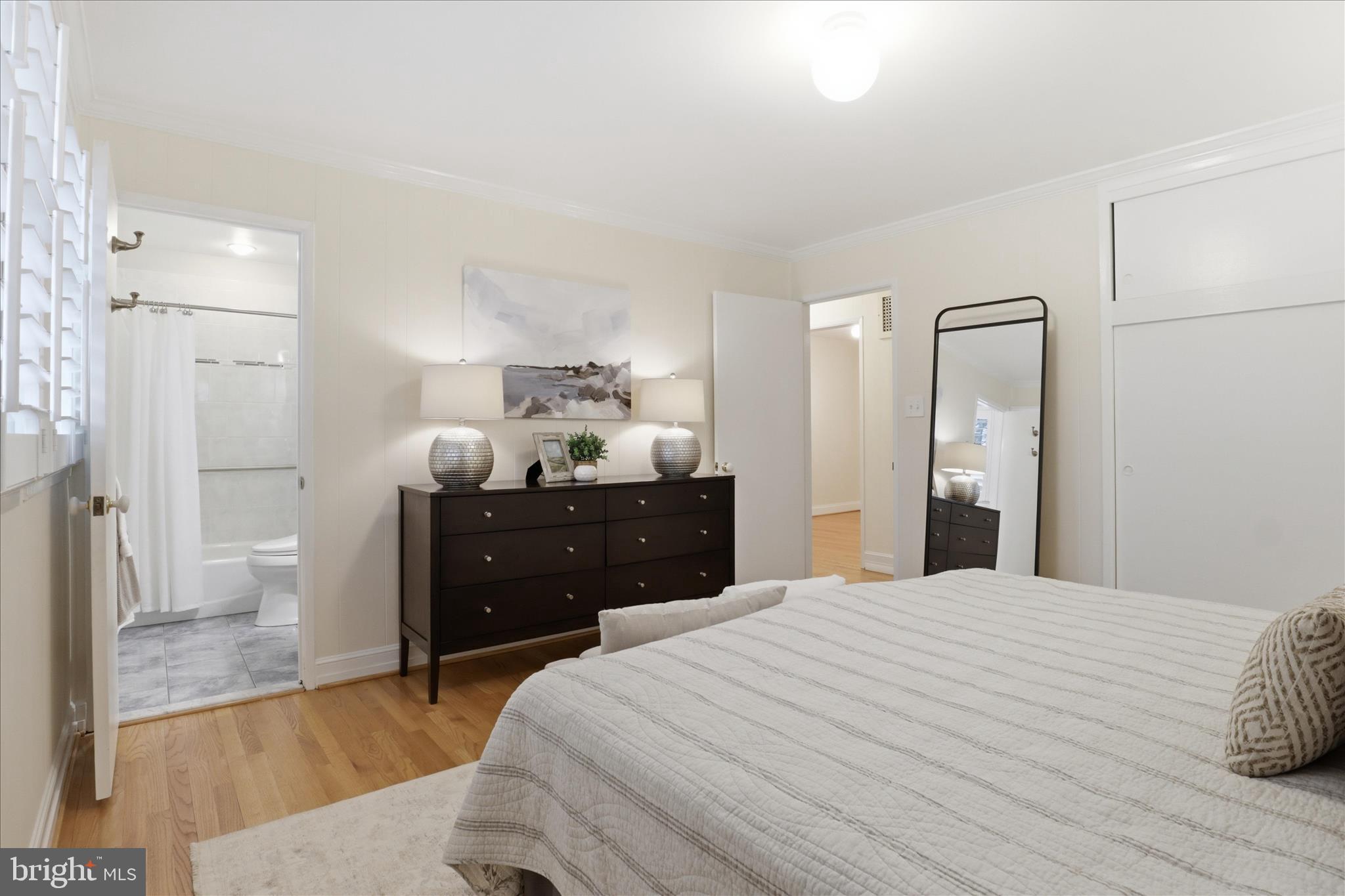 7921 Ellet Road Springfield, VA 22151 - Photo 15 of 44 Primary Bedroom with On-suite Bathroom