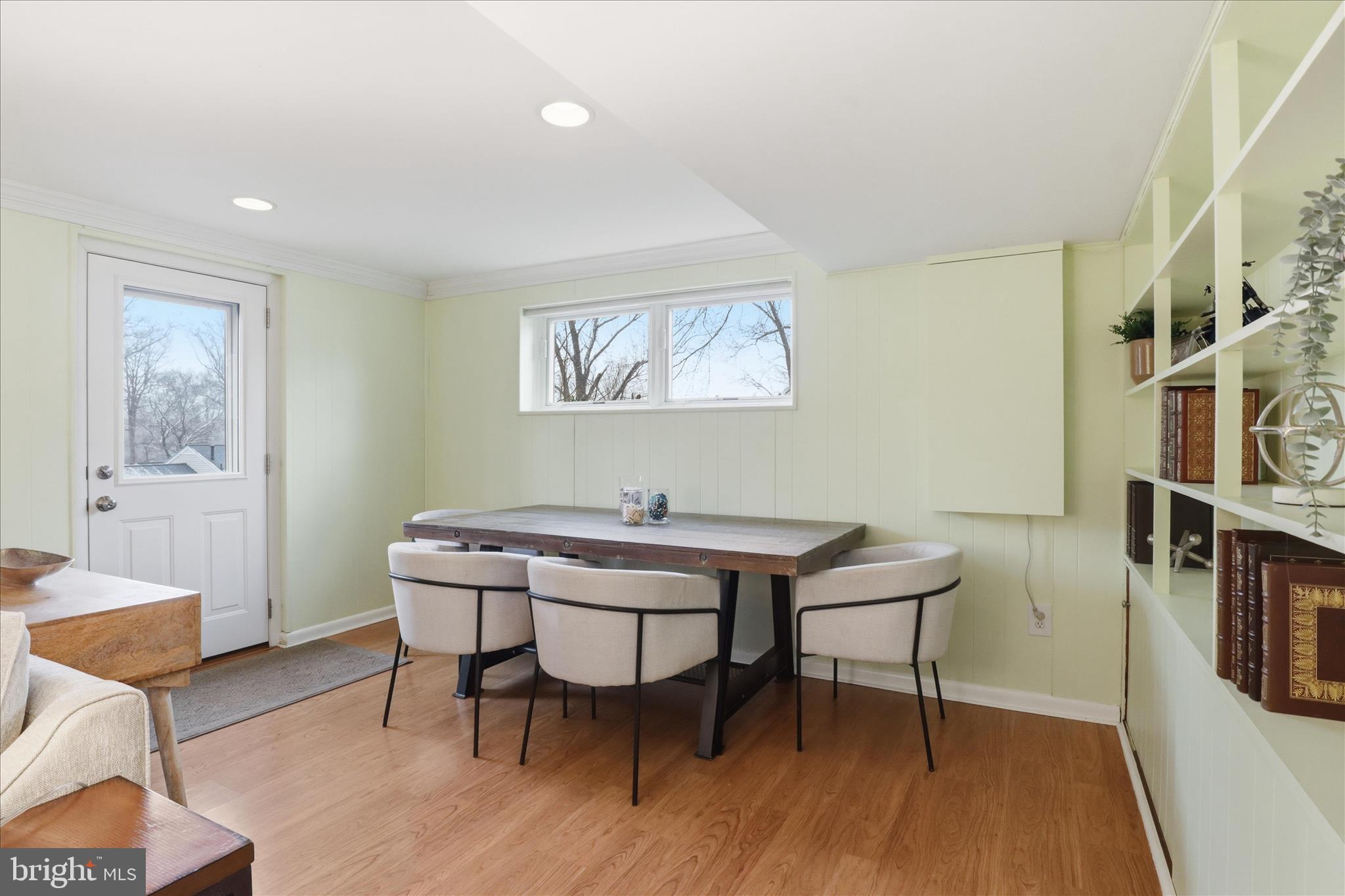 7921 Ellet Road Springfield, VA 22151 - Photo 24 of 44 Recreation Room with Built-ins