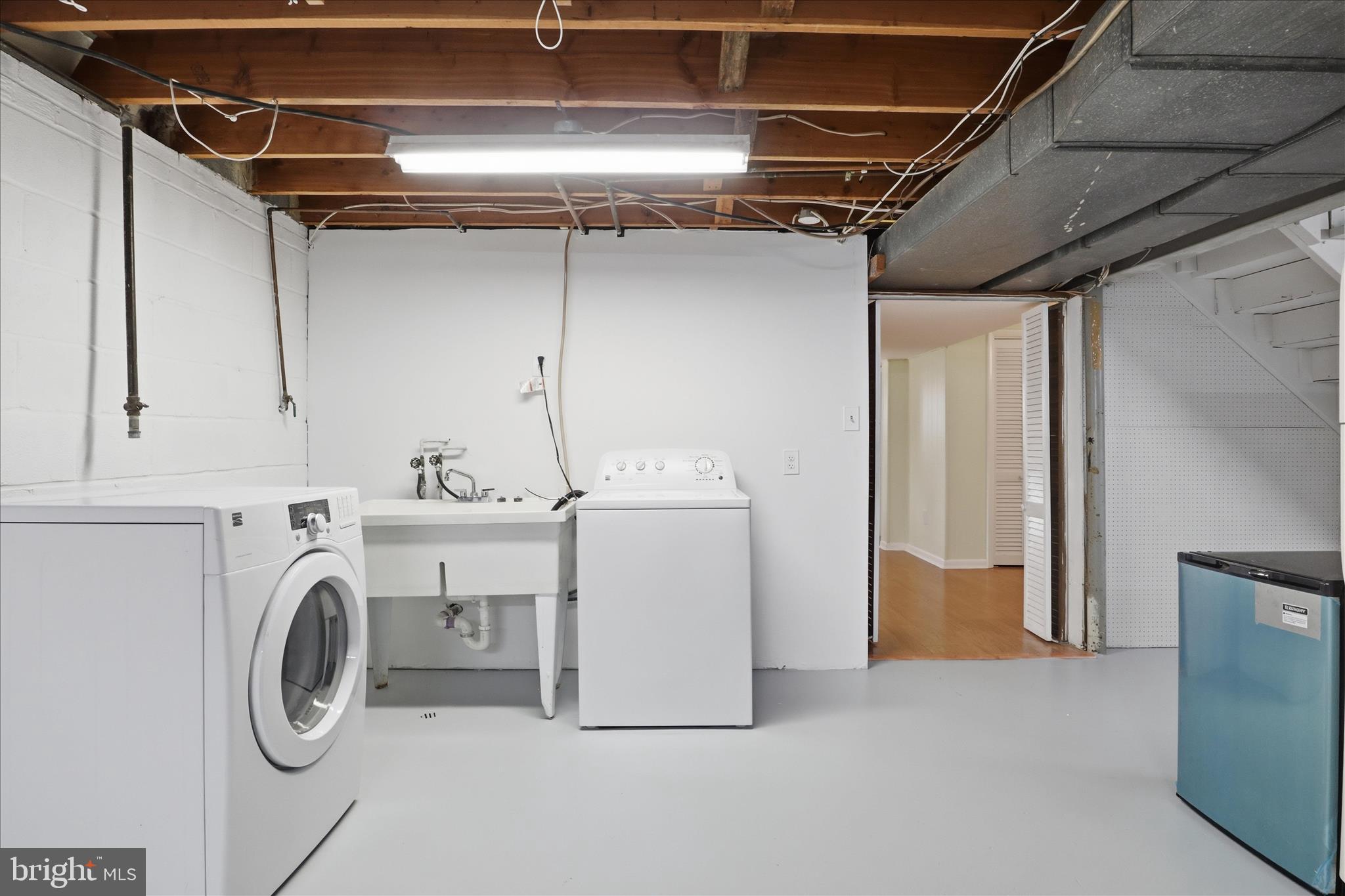 7921 Ellet Road Springfield, VA 22151 - Photo 31 of 44 LL Laundry Area