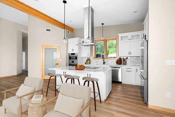 $1,300,000 | 2102 North 40th Avenue West, Duluth, MN 55807