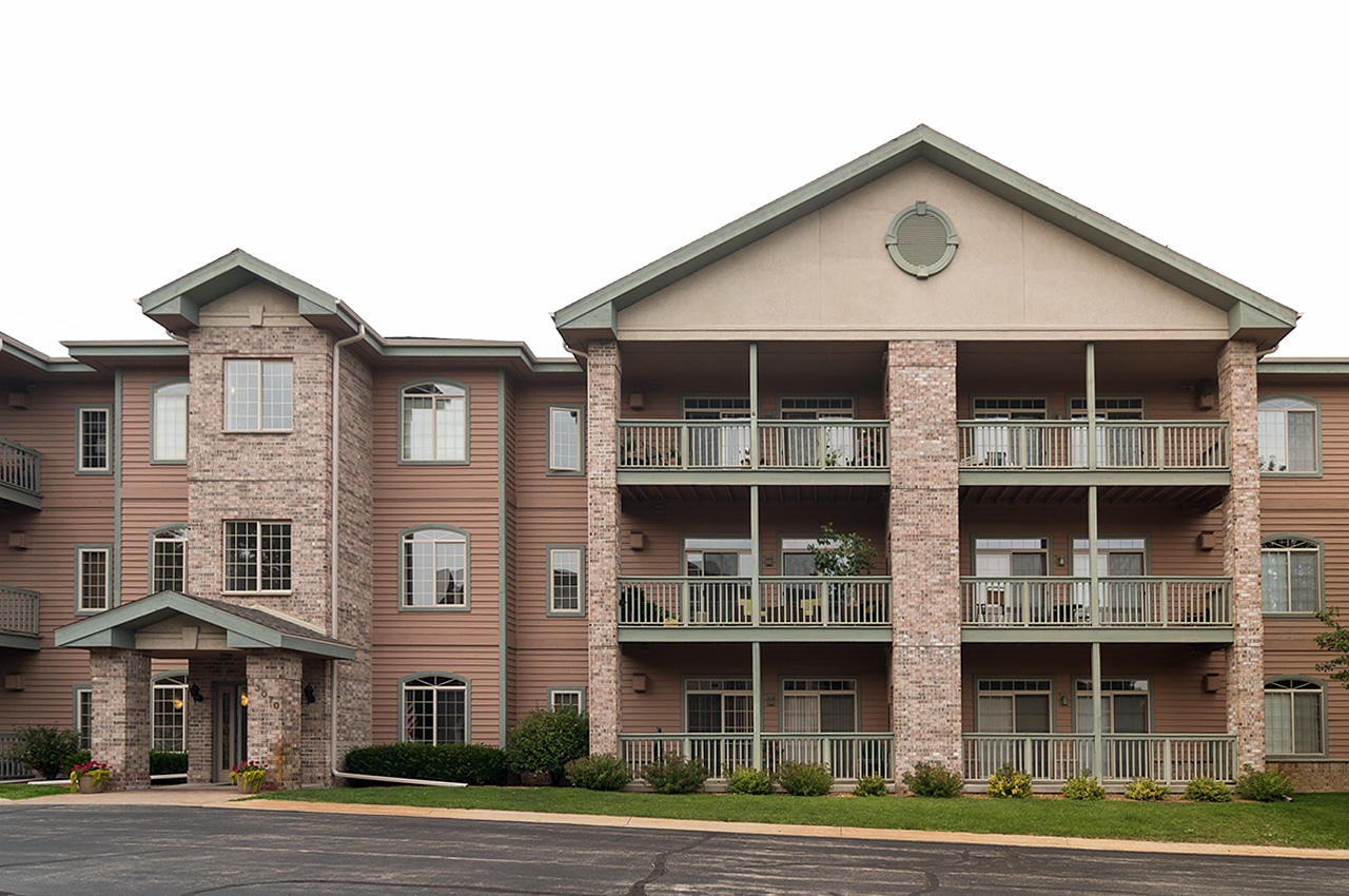 13070 W Bluemound Rd
