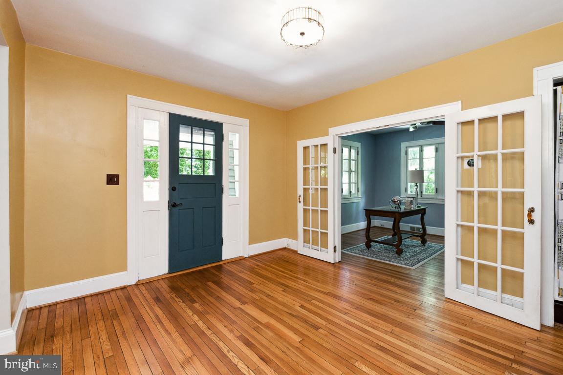 1813 Fairbank Road Baltimore, MD 21209 - Photo 14 of 65 Foyer into office area first floor