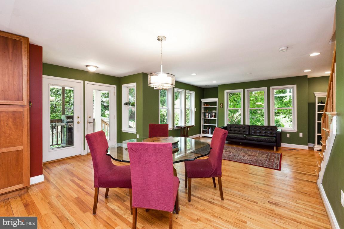 1813 Fairbank Road Baltimore, MD 21209 - Photo 24 of 65 Easy access to side deck for grilling