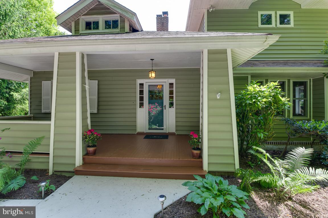 1813 Fairbank Road Baltimore, MD 21209 - Photo 10 of 65 Lovely large covered front porch