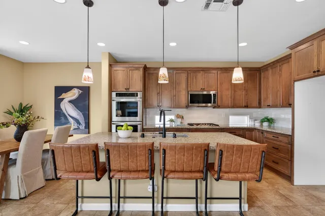 $700,000 | 2045 Grayhorse Drive, Auburn, CA 95603