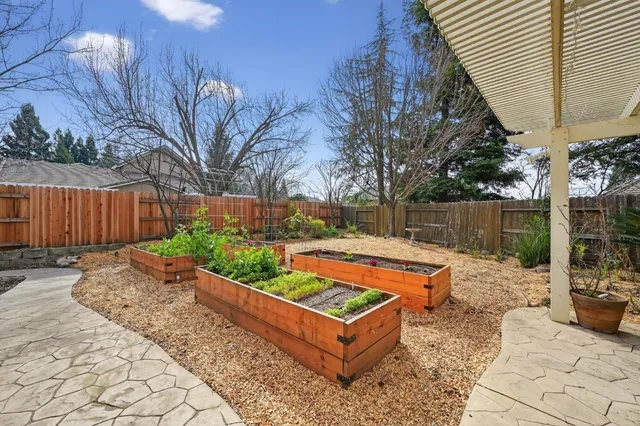 $700,000 | 2045 Grayhorse Drive, Auburn, CA 95603