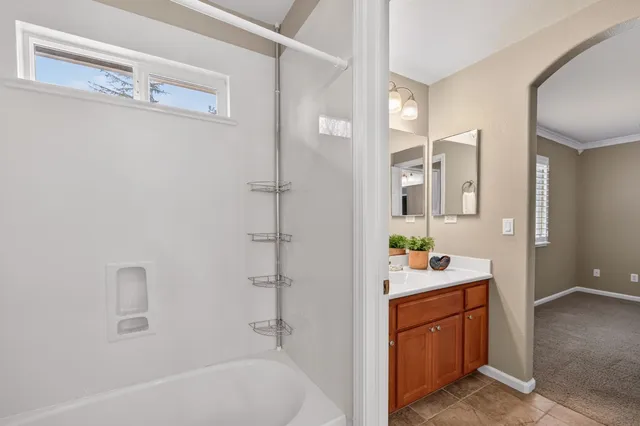 $700,000 | 2045 Grayhorse Drive, Auburn, CA 95603