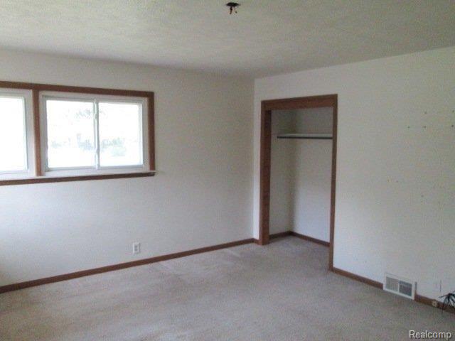 16762 Inkster Road Redford, MI 48240 - Photo 10 of 11 261-959213-bdrm1.JPG