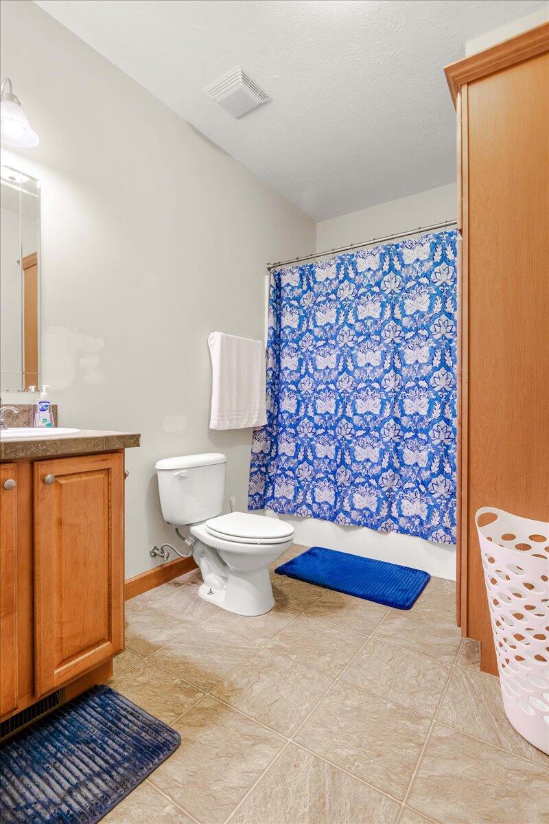 457 Leona Wyatt Road Corbin, KY 40701 - Photo 26 of 64 27-Bathroom 2