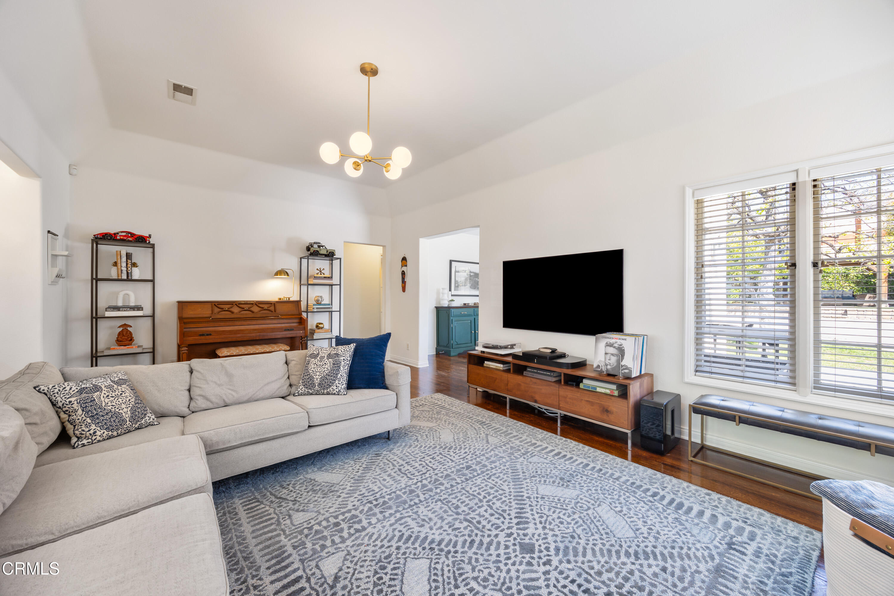 1869 Galbreth Road Pasadena, CA 91104 - Photo 13 of 52 FLEX 3000-12
