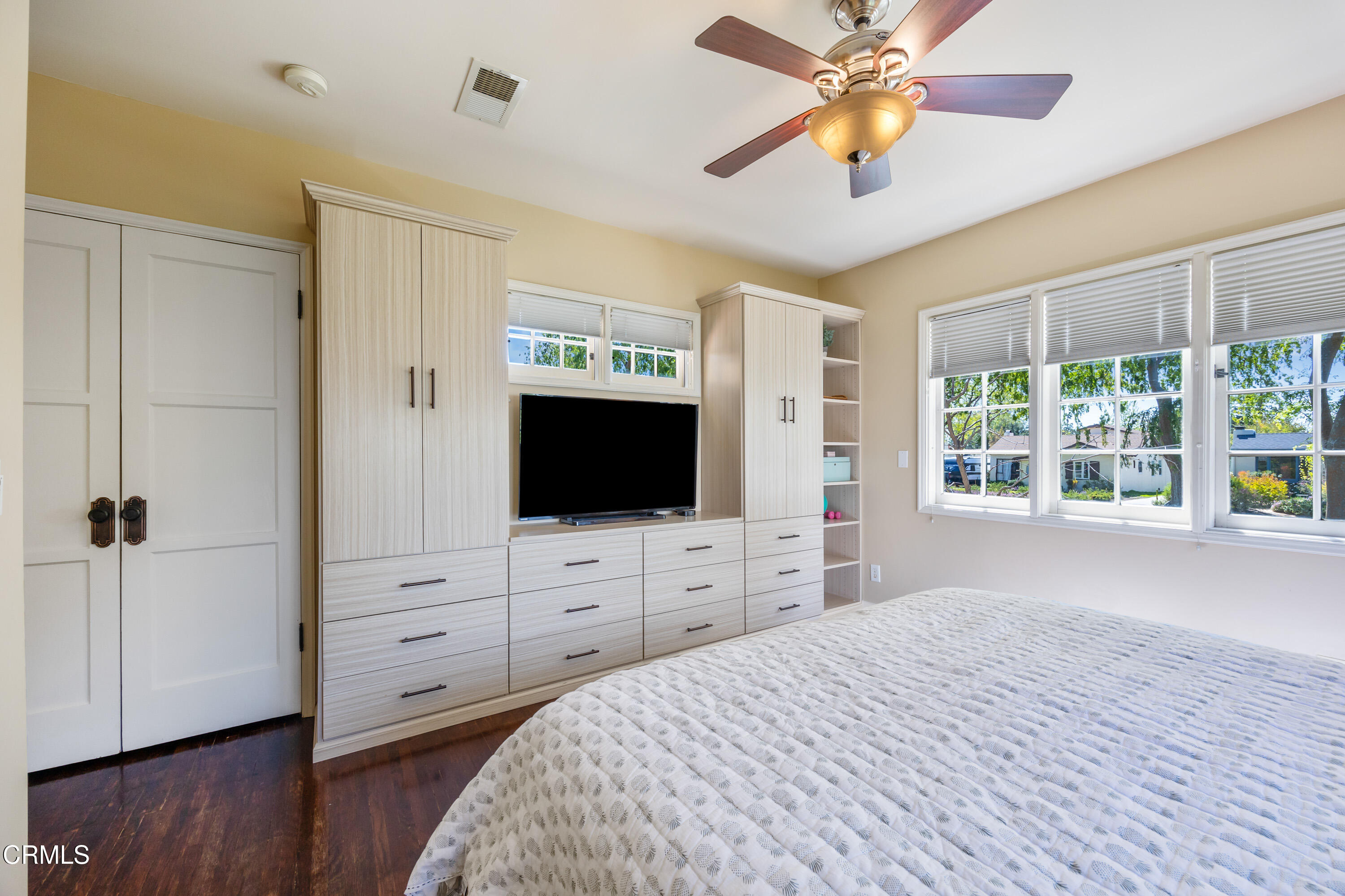 1869 Galbreth Road Pasadena, CA 91104 - Photo 28 of 52 FLEX 3000-27