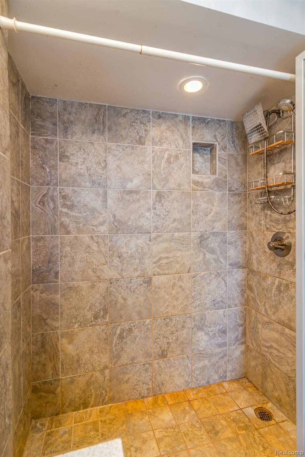 8202 Wilson Road Montrose, MI 48457 - Photo 13 of 46 Gallery Image 13