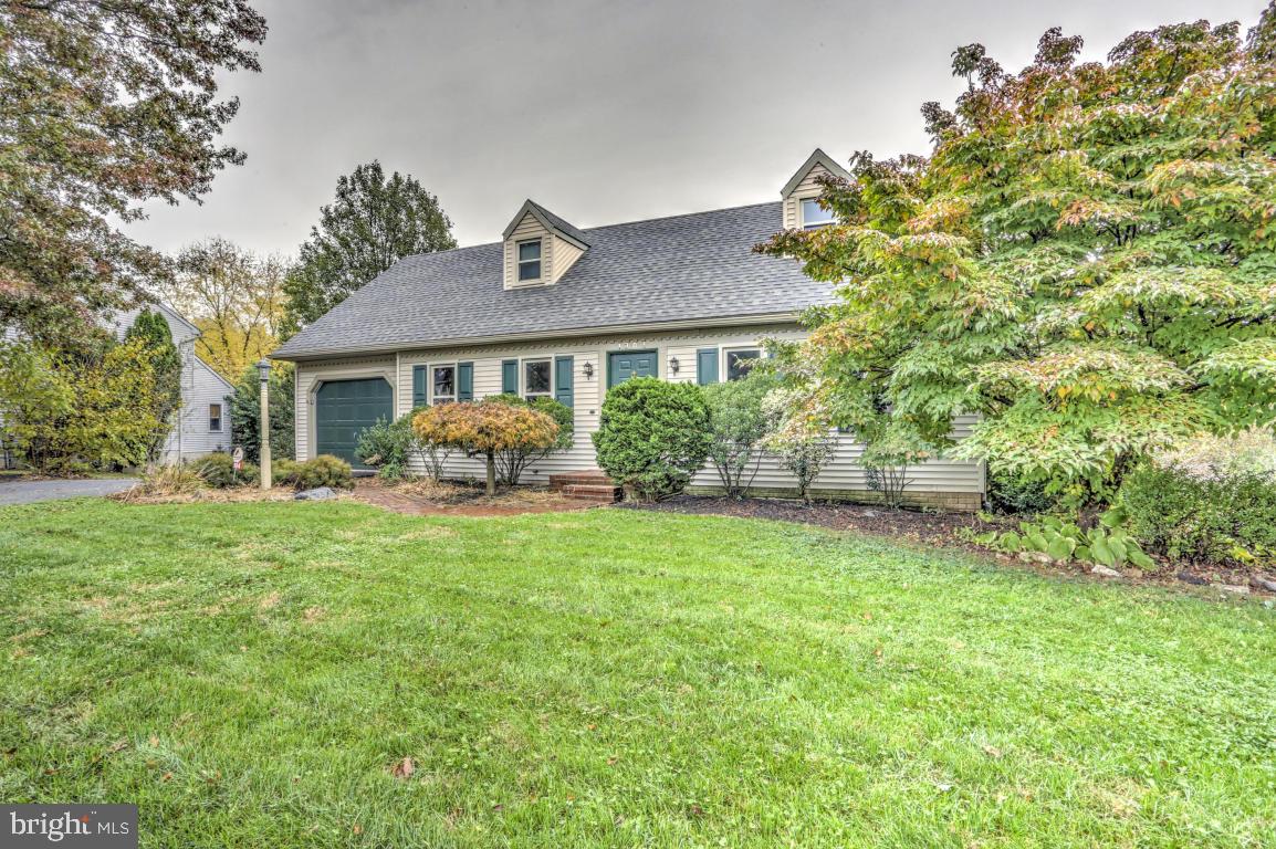 1904 Wilderness Road Lancaster, PA 17603 - Photo 3 of 46 Gallery Image 3