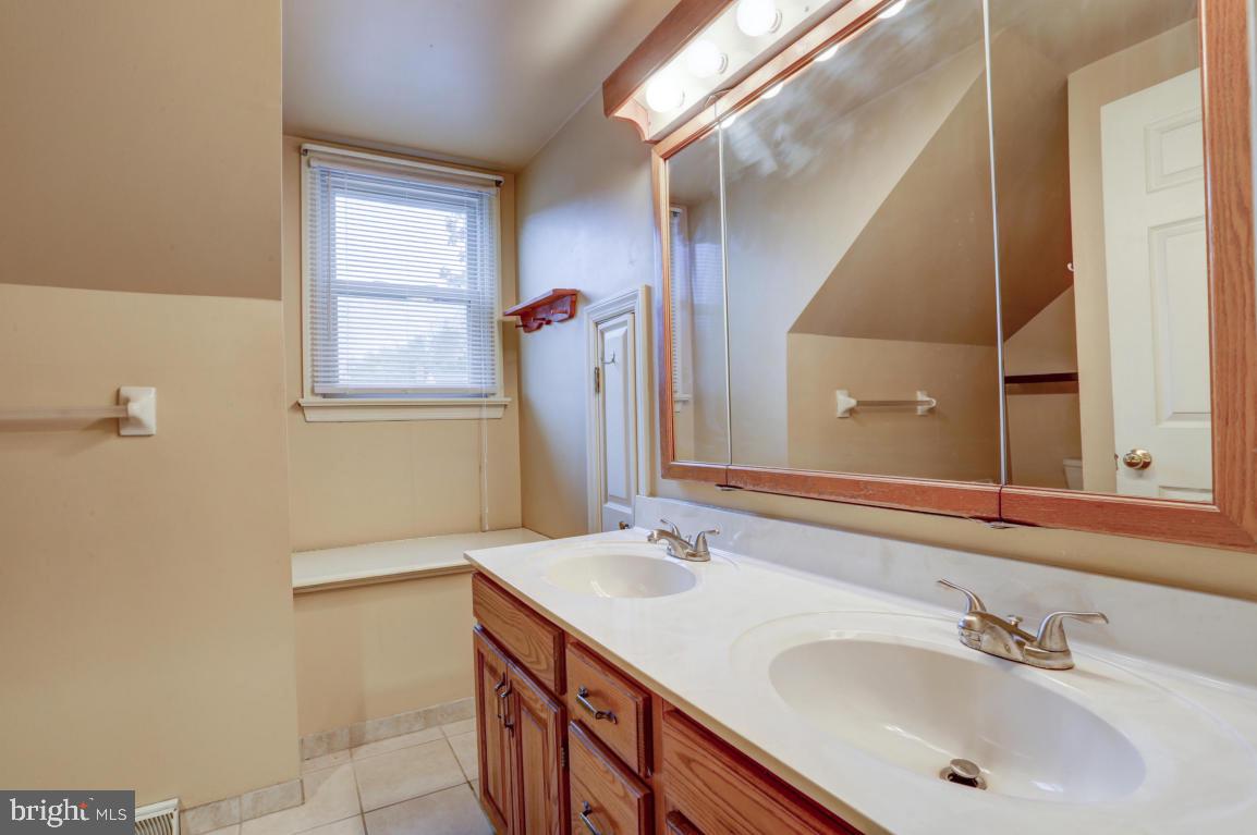 1904 Wilderness Road Lancaster, PA 17603 - Photo 45 of 46 Gallery Image 45