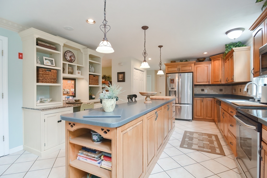 935 Eastford Road Southbridge, MA 01550 - Photo 8 of 40 Gallery Image 8