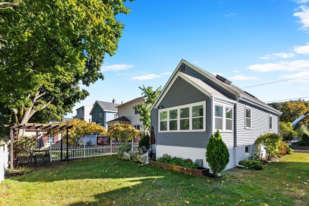 108 Derby Road Melrose, MA 02176 - Photo 31 of 38 Gallery Image 31