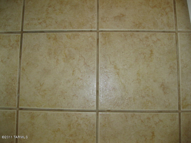 350 North Silverbell Road, Unit 27 Tucson, AZ 85745 - Photo 7 of 13