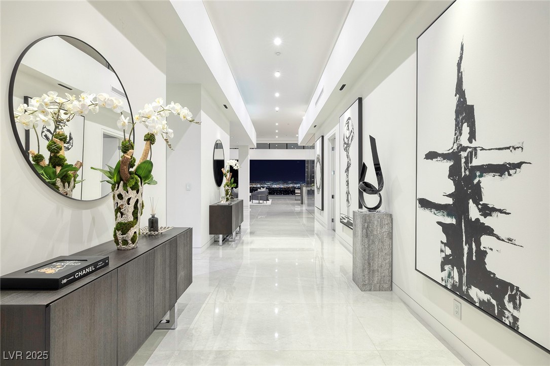 643 Cityview Ridge Drive Henderson, NV 89012 - Photo 7 of 54