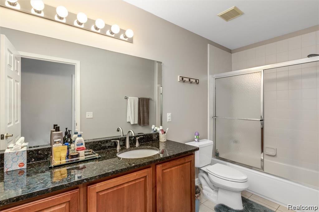 2256 Creek Bend Rochester Hills, MI 48309 - Photo 23 of 39